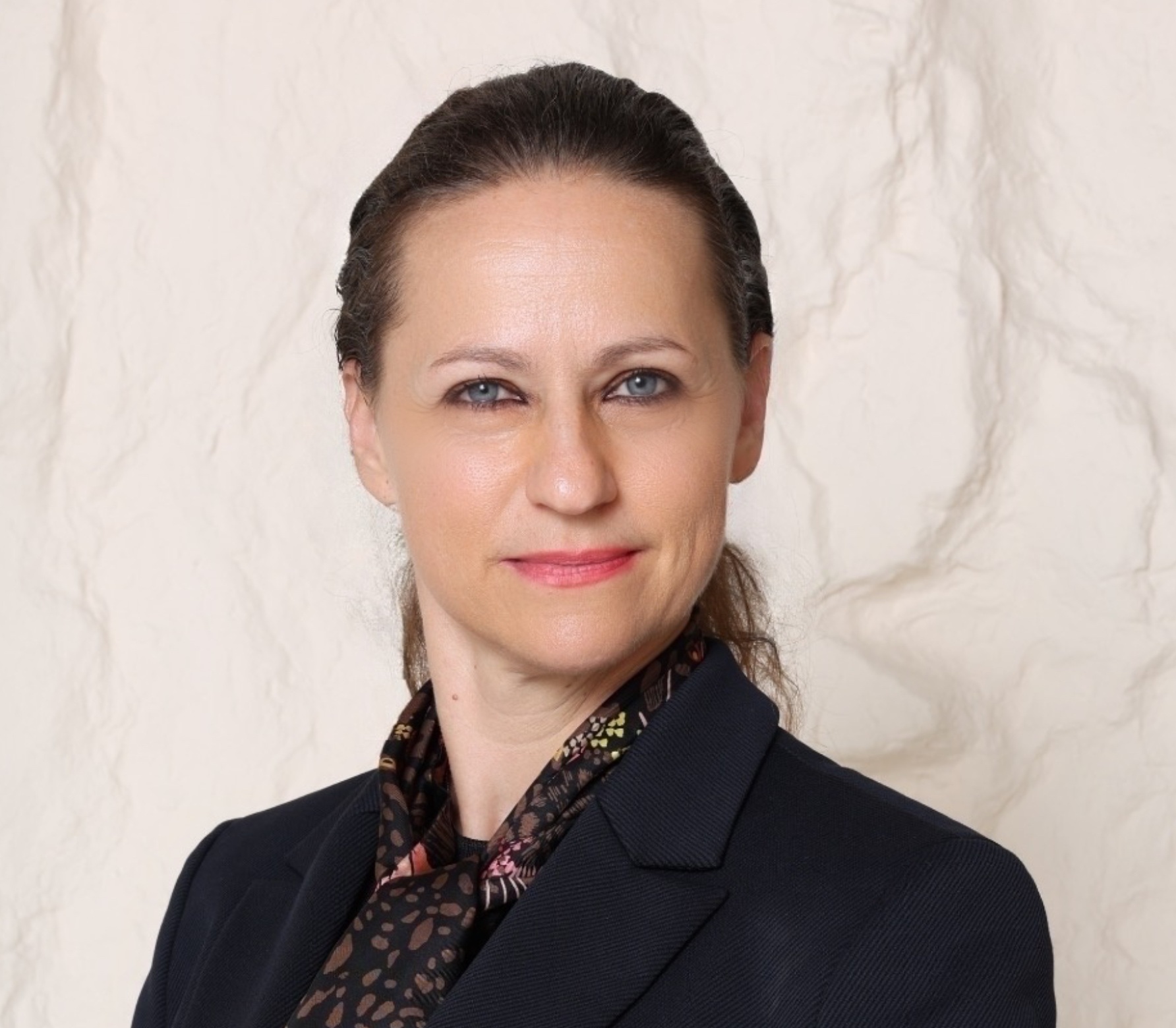 Leonora Riesenburg#14077